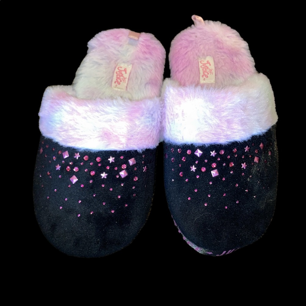 Justice Slippers